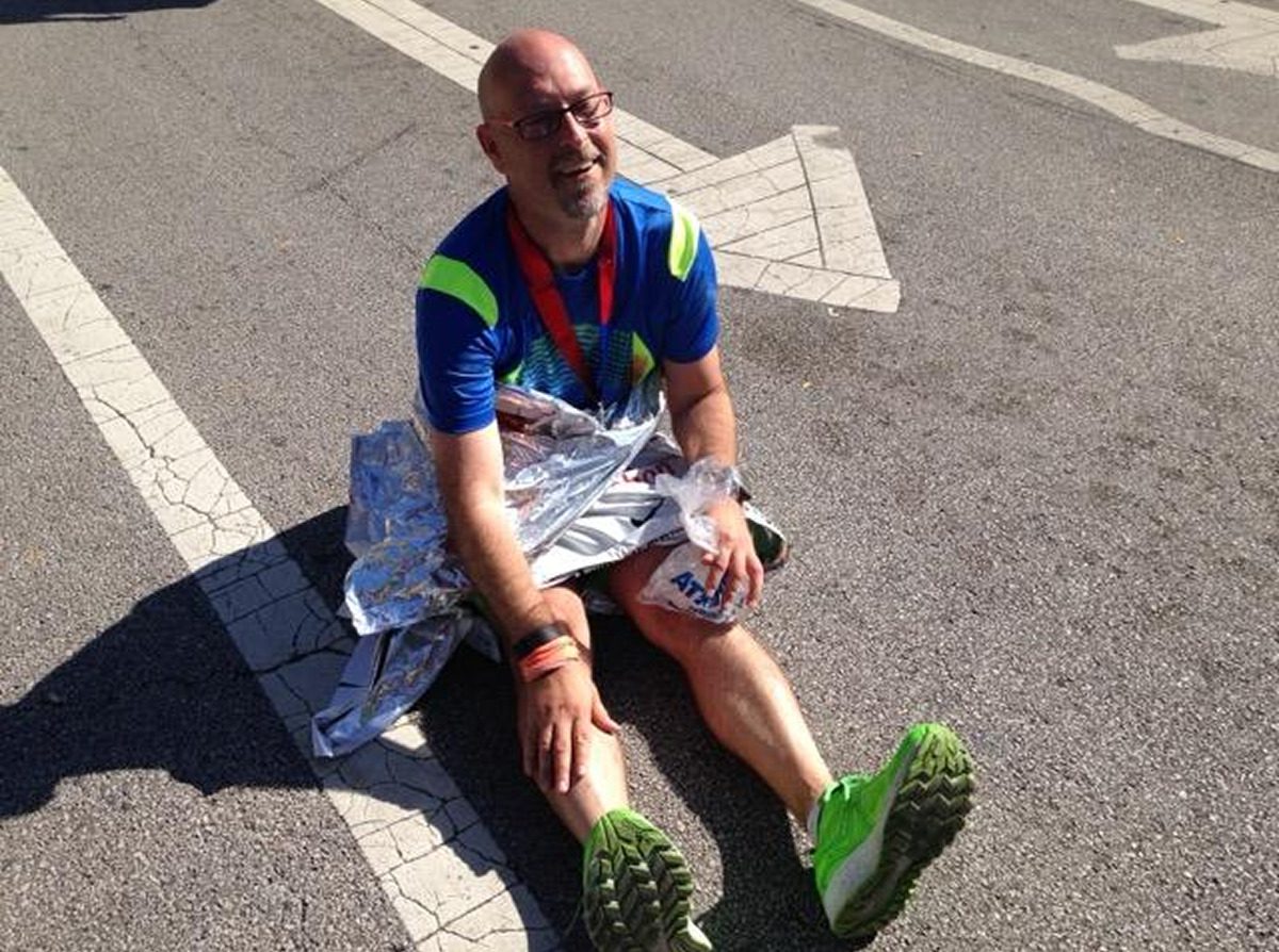 Massage Therapist after the Chicago Marathon and ready for a massage